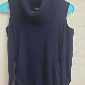 Off the shoulder turtle neck